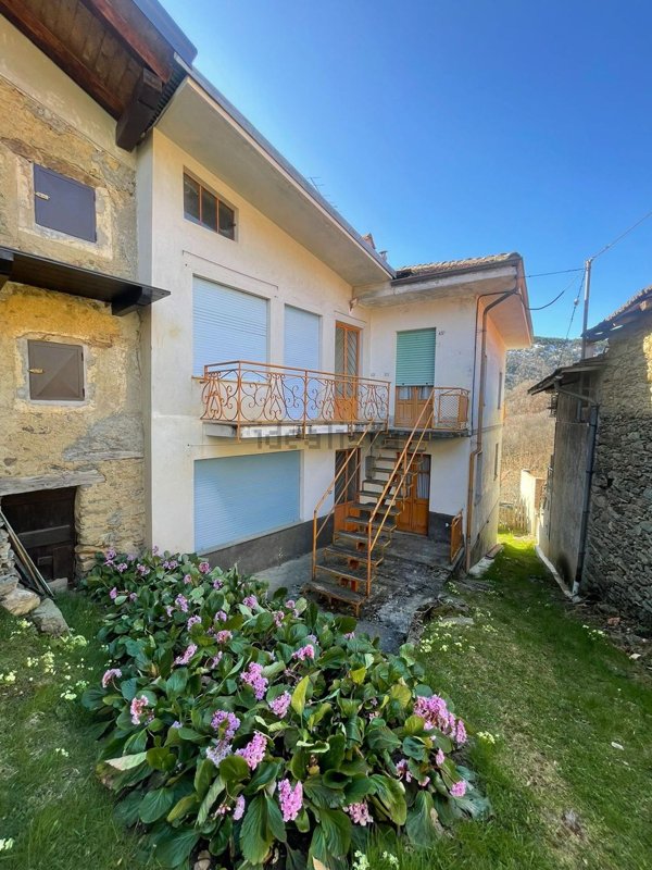 casa indipendente in vendita a Rubiana in zona Favella