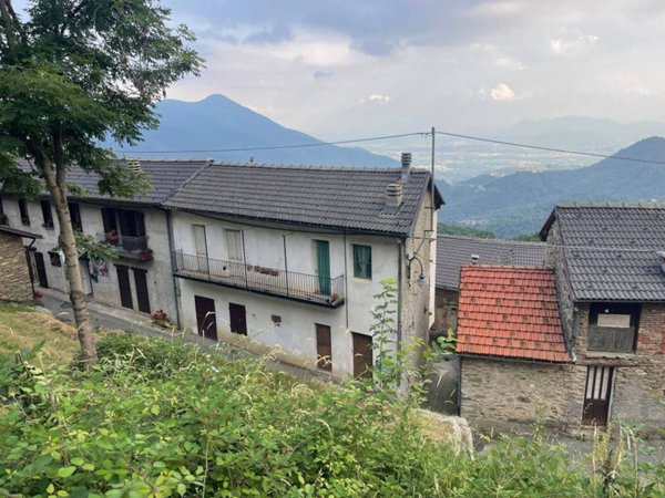 appartamento in vendita a Rubiana in zona Mompellato