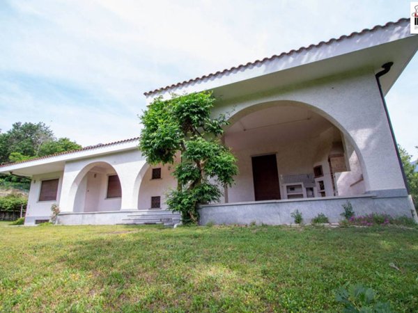 casa indipendente in vendita a Rubiana