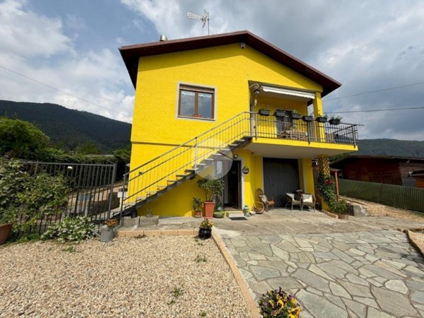 casa indipendente in vendita a Rubiana in zona Favella