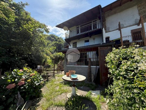 casa indipendente in vendita a Rubiana in zona Favella