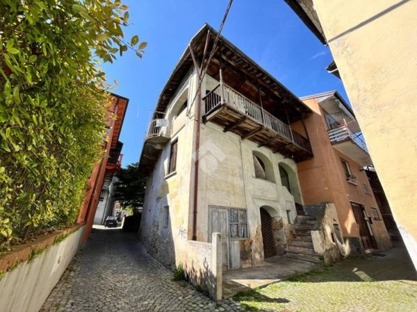 casa semindipendente in vendita a Rueglio