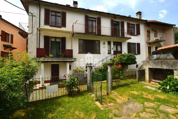 casa indipendente in vendita a Rueglio