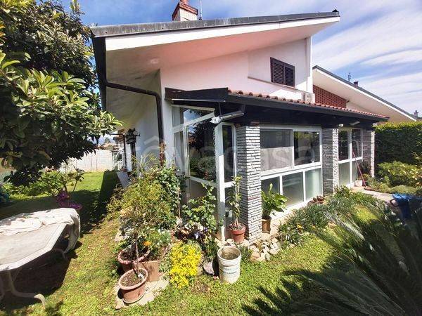 casa indipendente in vendita a Salassa