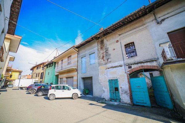 casale in vendita a Salassa