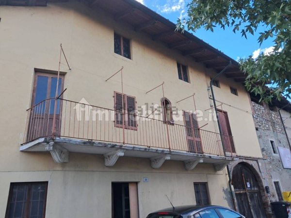 quadrivano in vendita a Salassa in zona Cascina Fenale