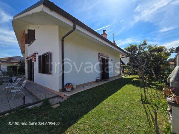 casa indipendente in vendita a Salassa