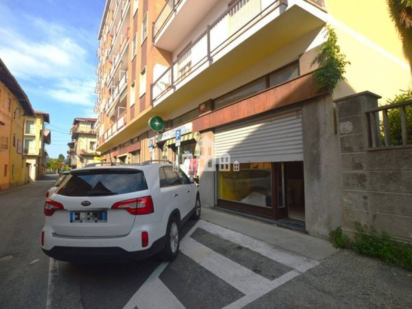 negozio in vendita a Salassa