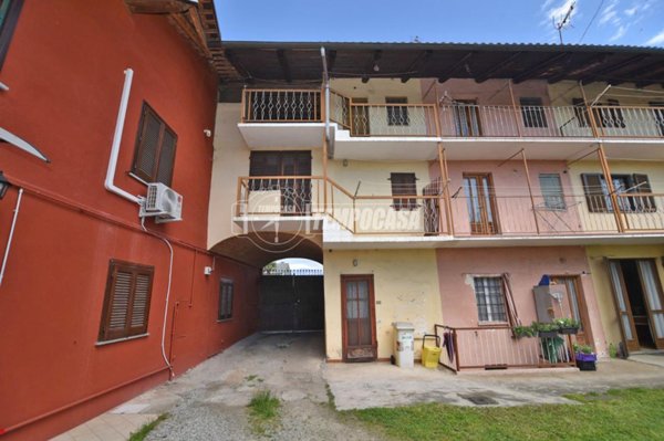 casa indipendente in vendita a Salassa