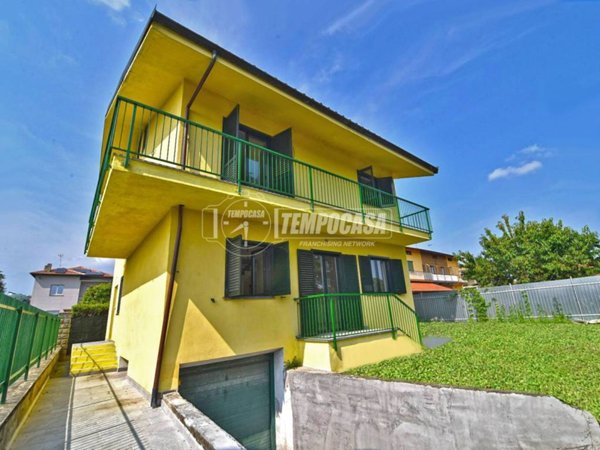 casa indipendente in vendita a Salassa