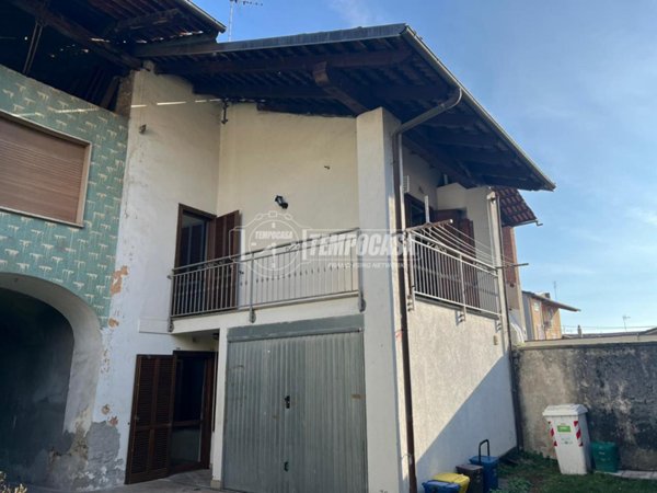casa indipendente in vendita a Salassa in zona Cascina Fenale