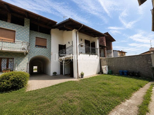 casa indipendente in vendita a Salassa in zona Cascina Fenale