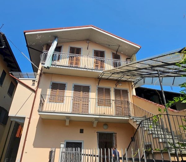 casa indipendente in vendita a Salassa