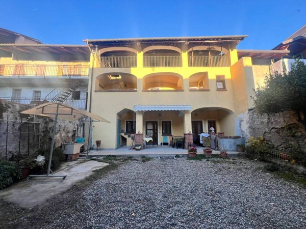 casa indipendente in vendita a Salassa