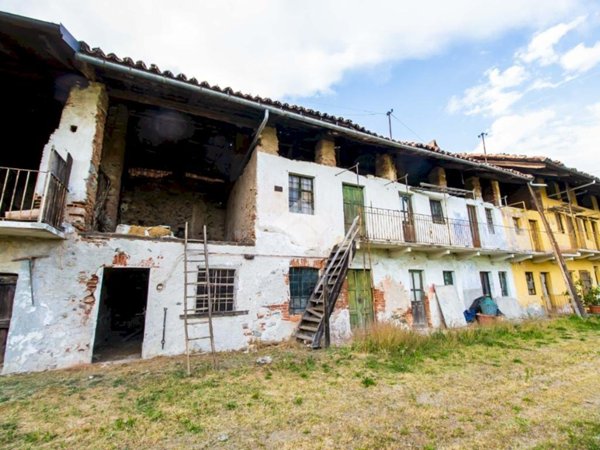 trivano in vendita a Salassa