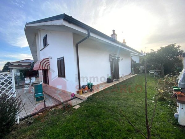 casa indipendente in vendita a Salassa