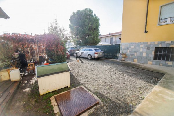 casa indipendente in vendita a Salassa