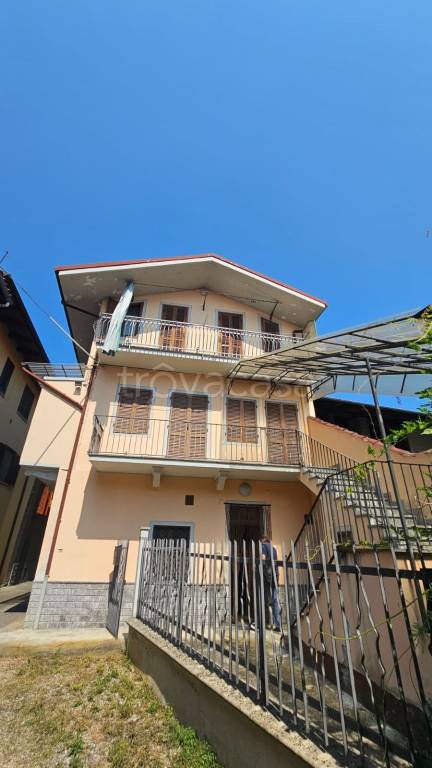 casa indipendente in vendita a Salassa