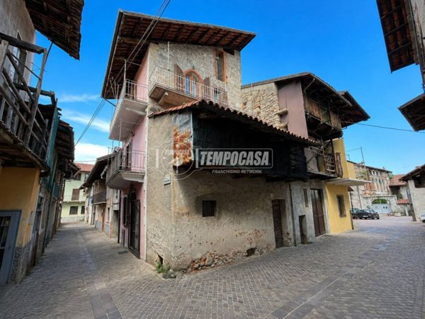 attico in vendita a Salassa in zona Cascina Fenale