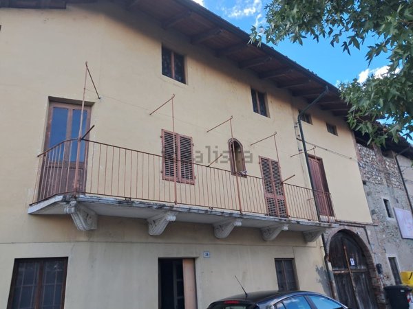 quadrivano in vendita a Salassa in zona Cascina Fenale