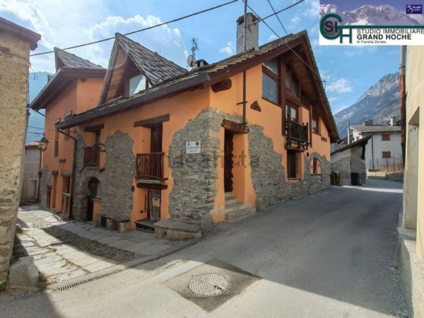 appartamento in vendita a Salbertrand in zona Oulme