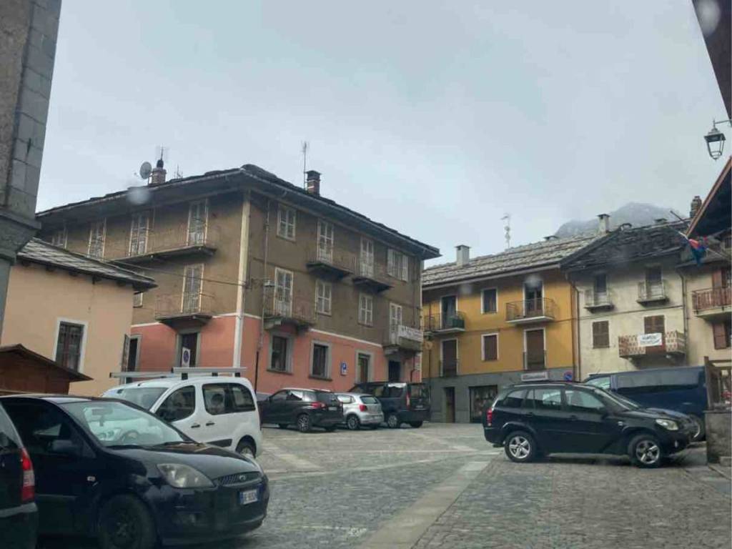 intera palazzina in vendita a Salbertrand