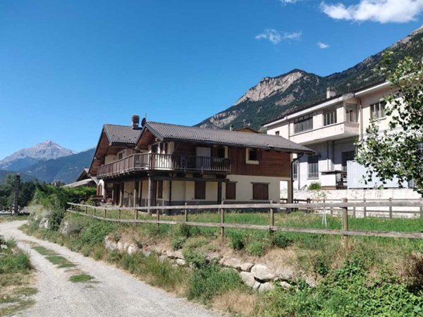 appartamento in vendita a Salbertrand