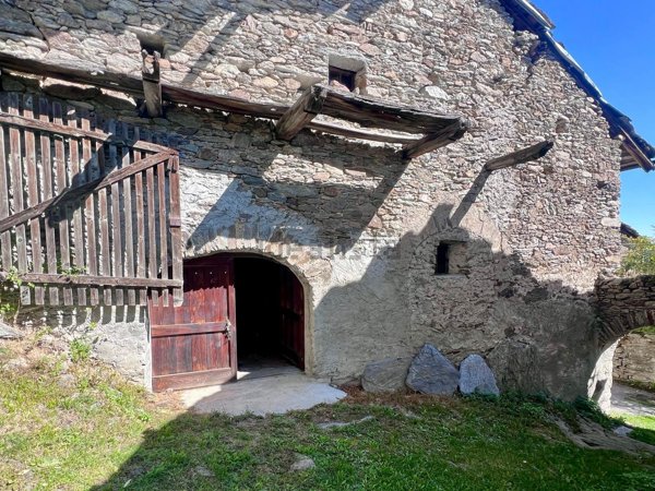 casale in vendita a Salbertrand in zona Eclause