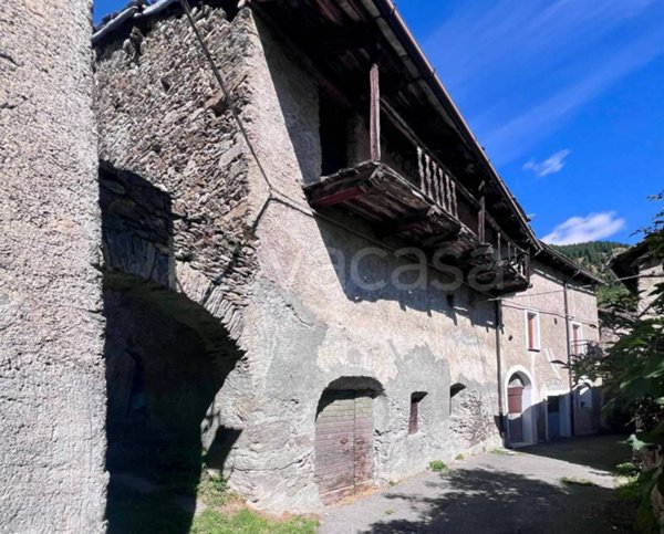 casale in vendita a Salbertrand in zona Eclause