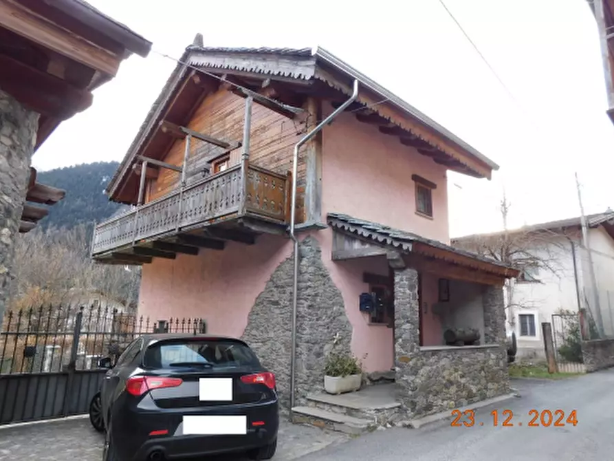 casa indipendente in vendita a Salbertrand in zona Oulme