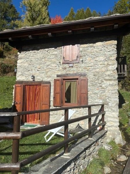 appartamento in vendita a Salbertrand in zona Eclause