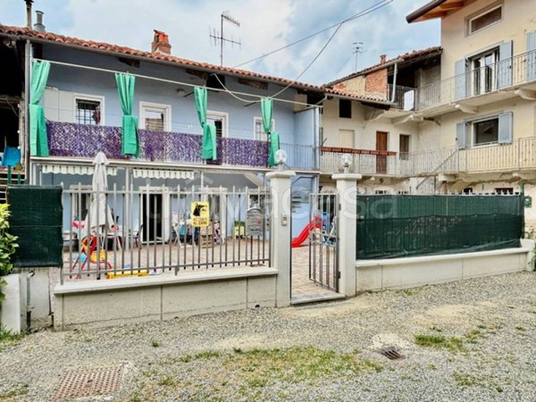 casa indipendente in vendita a Salerano Canavese
