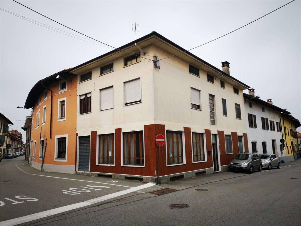 intera palazzina in vendita a San Benigno Canavese