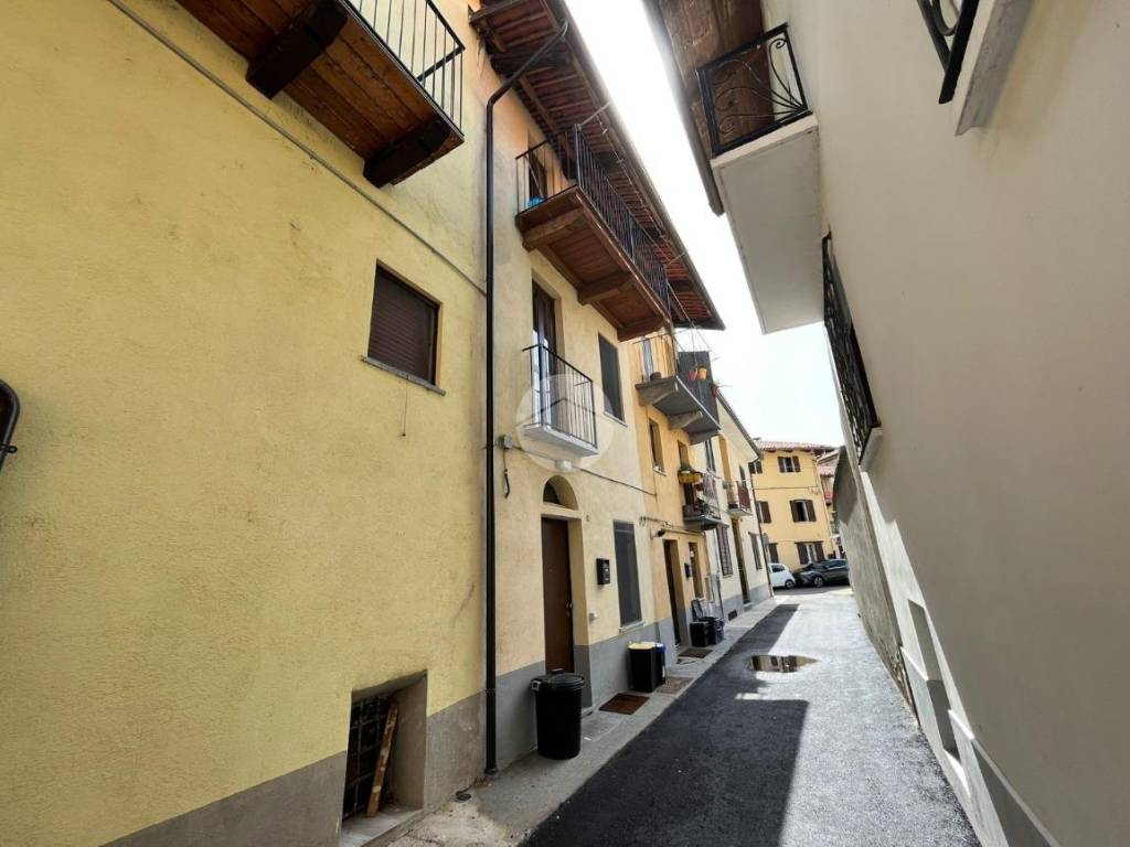 casa indipendente in vendita a San Benigno Canavese