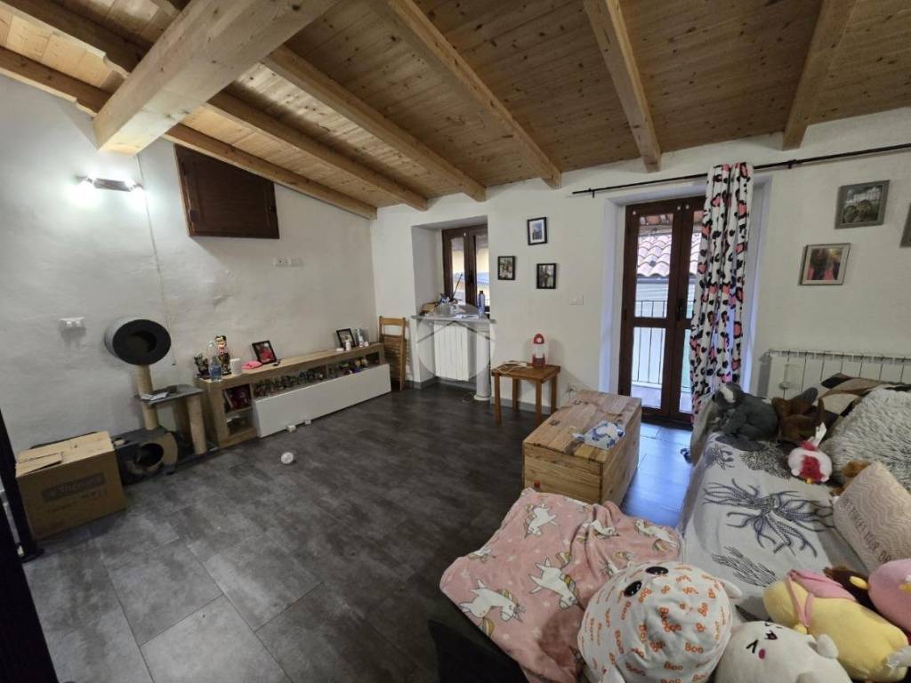 casa indipendente in vendita a San Benigno Canavese
