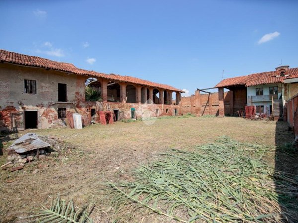 casa semindipendente in vendita a San Benigno Canavese