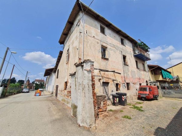 casa semindipendente in vendita a San Benigno Canavese
