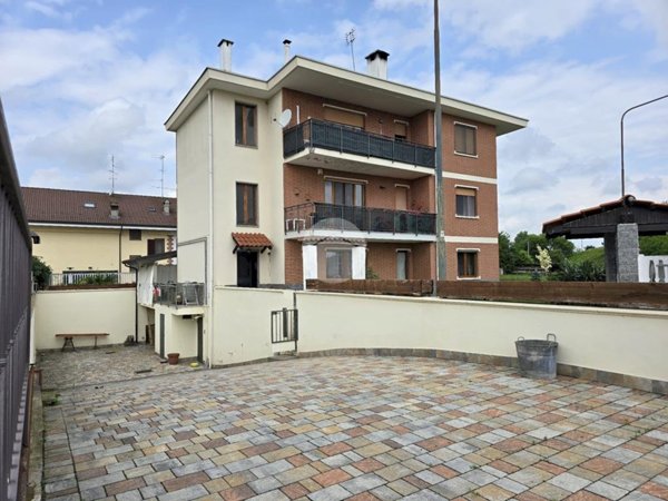 casa semindipendente in vendita a San Benigno Canavese