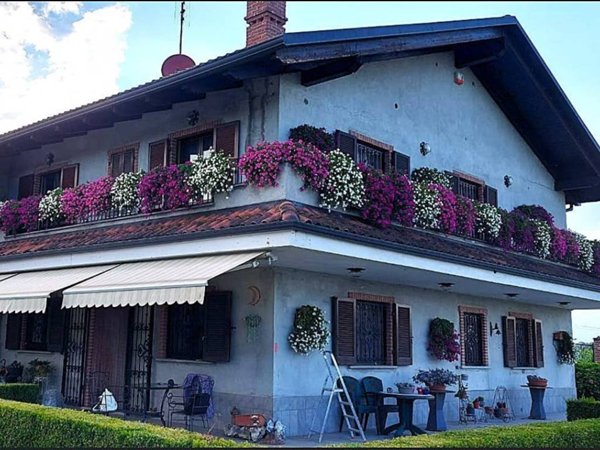 casa indipendente in vendita a San Benigno Canavese