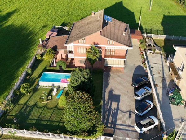 casa indipendente in vendita a San Benigno Canavese