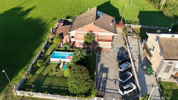 casa indipendente in vendita a San Benigno Canavese