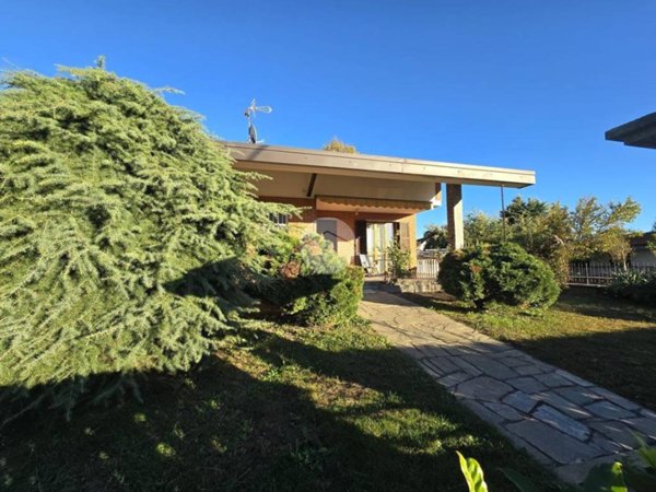 casa indipendente in vendita a San Benigno Canavese