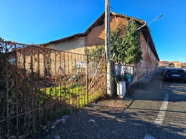 casale in vendita a San Benigno Canavese