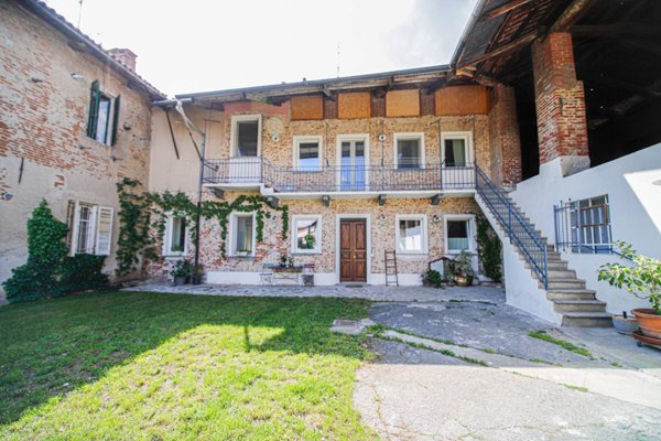 casa indipendente in vendita a San Benigno Canavese