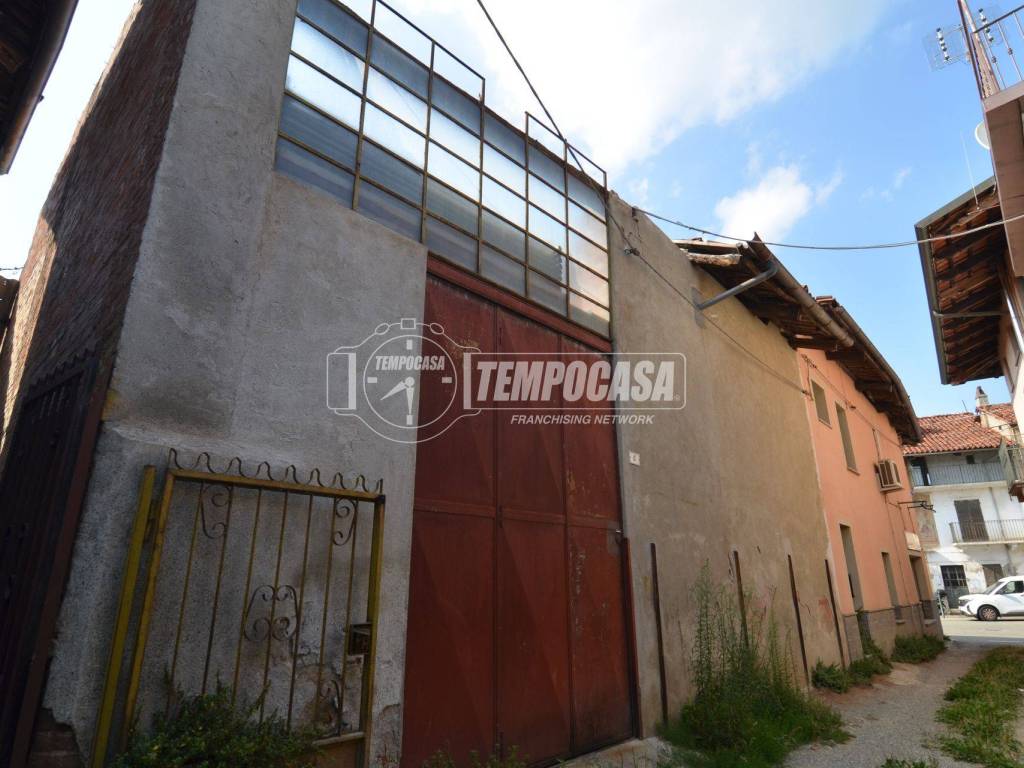 locale commerciale in vendita a San Benigno Canavese