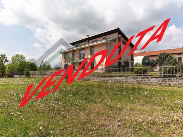 casa indipendente in vendita a San Carlo Canavese
