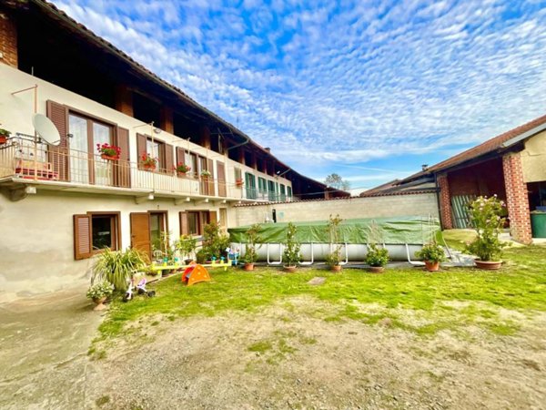 casa indipendente in vendita a San Carlo Canavese