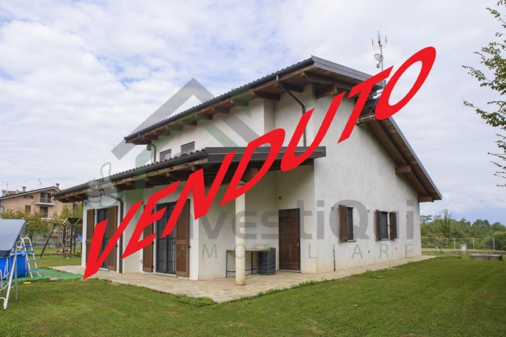 casa indipendente in vendita a San Carlo Canavese