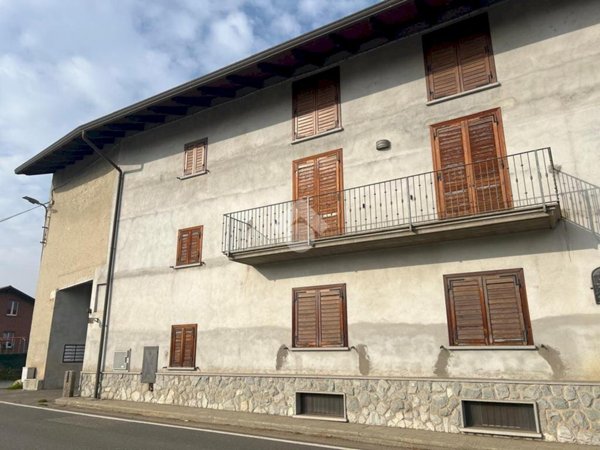 casa indipendente in vendita a San Carlo Canavese