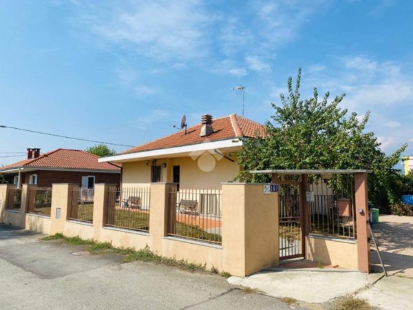 casa indipendente in vendita a San Carlo Canavese in zona Sedime